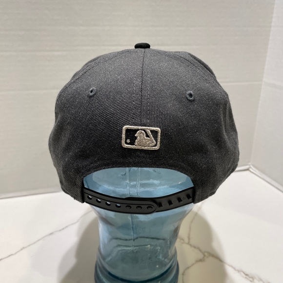New Era 9Fifty Boston Red Sox 2018 WS Champs Hat - Picture 3 of 8
